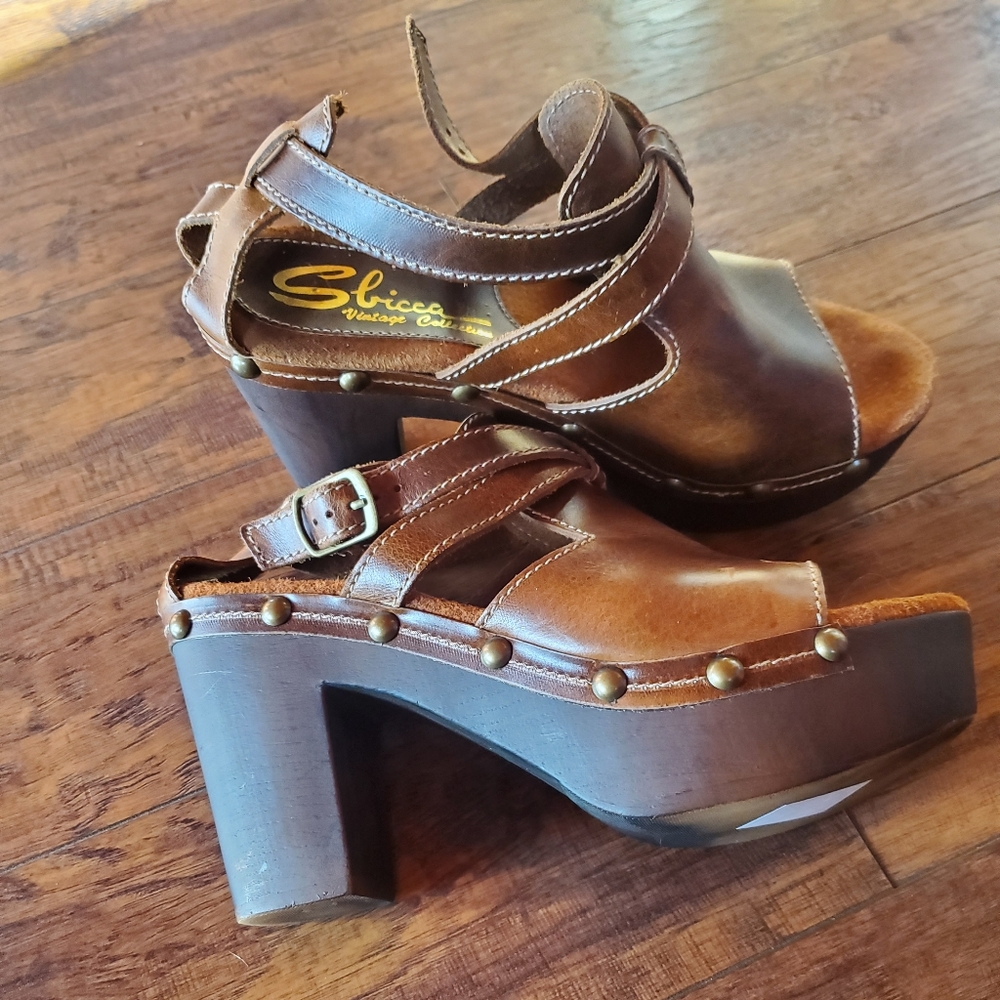 Vintage womens 80's  heels